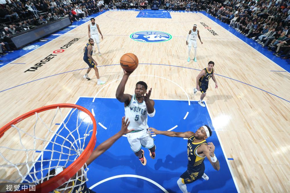 与卡塞雷斯 与卡塞雷斯