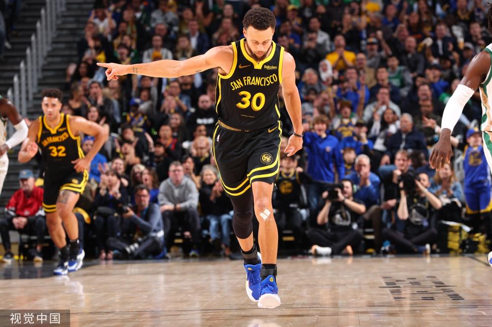 队辛勤付出 队辛勤付出